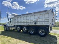 2014 Mack GU713