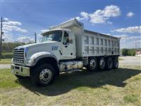 2014 Mack GU713