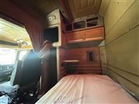 2004 Peterbilt 379