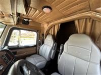 2004 Peterbilt 379