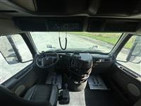 2014 Volvo VNL780