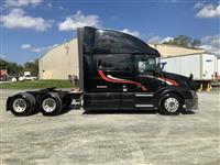 2014 Volvo VNL780