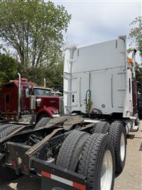 2015 Freightliner Coronado 122SD