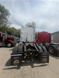 2015 Freightliner Coronado 122SD