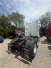 2015 Freightliner Coronado 122SD