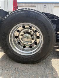 2015 Freightliner Coronado 122SD