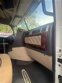 2015 Freightliner Coronado 122SD