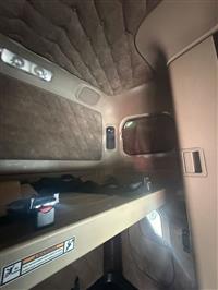 2015 Freightliner Coronado 122SD