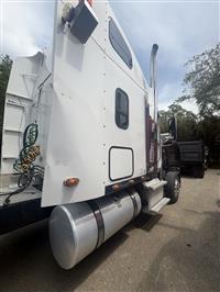 2015 Freightliner Coronado 122SD
