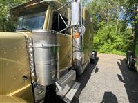 1999 Peterbilt 379
