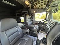 2016 Kenworth W900