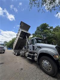 2015 Mack GU (Granite)