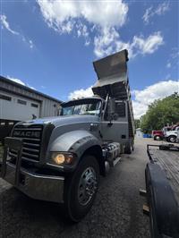 2015 Mack GU (Granite)