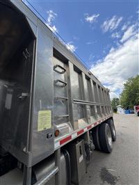 2015 Mack GU (Granite)