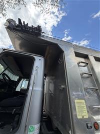 2015 Mack GU (Granite)
