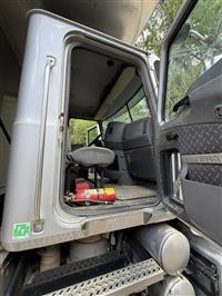 2015 Mack GU (Granite)