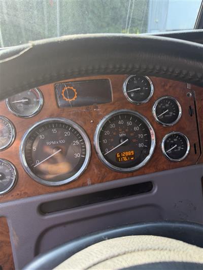 2019 Peterbilt 389