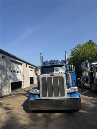2019 Peterbilt 389