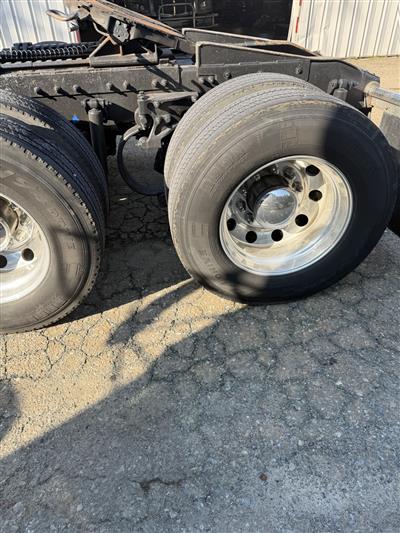 2019 Peterbilt 389