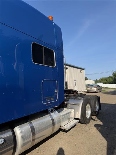 2019 Peterbilt 389