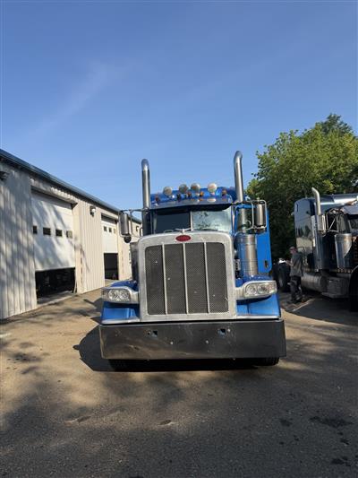 2019 Peterbilt 389