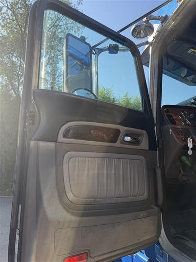 2019 Peterbilt 389