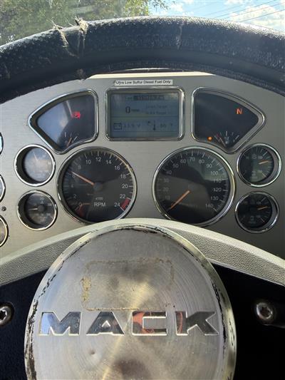2015 Mack GU (Granite)
