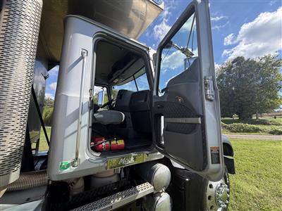 2015 Mack GU (Granite)