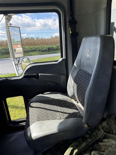 2015 Mack GU (Granite)