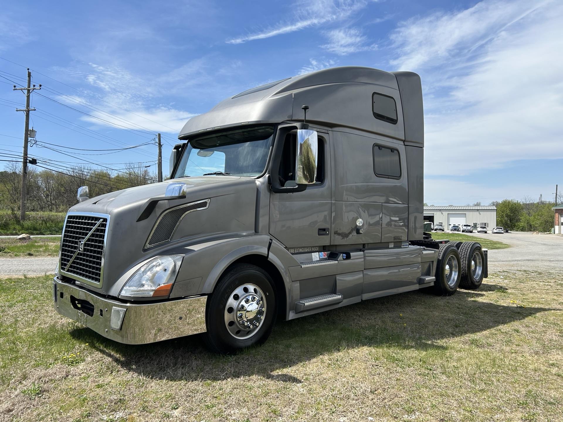 2014 Volvo VNL780