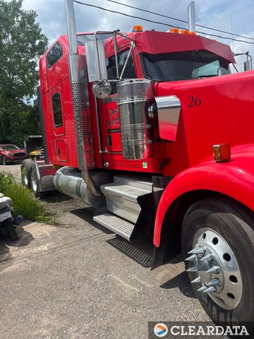 2015 Kenworth W900L GLIDER