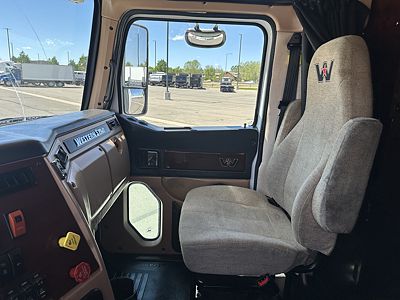 2022 WST 5700XE SLP 