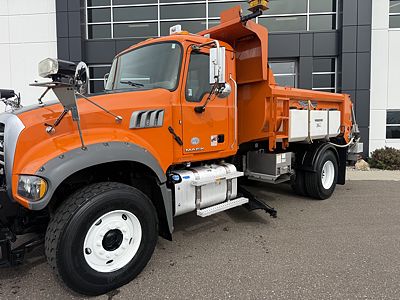 2017 Mack Granite