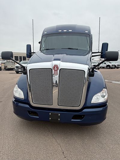 2022 Kenworth T680