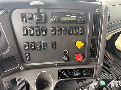 2015 Freightliner 114SD