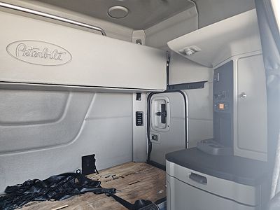 2023 Peterbilt 579