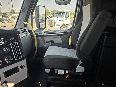 2022 Freightliner PT126SLP