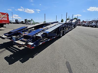 2023 Peterbilt 389