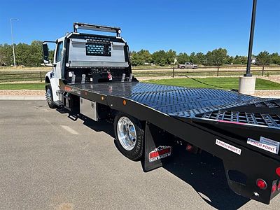 2027 Freightliner M2106