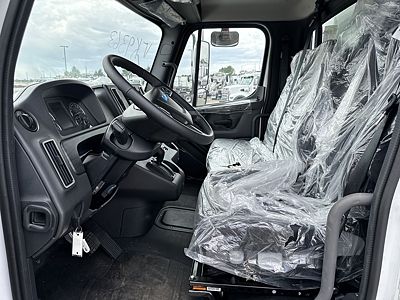 2025 Freightliner M2106