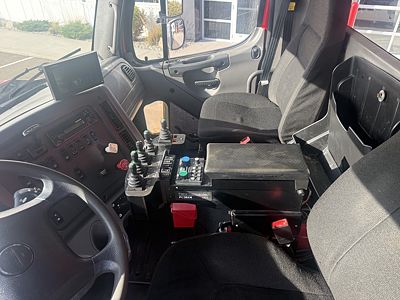 2013 Freightliner 114SD