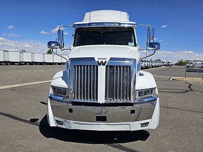 2022 WST 5700XE SLP 