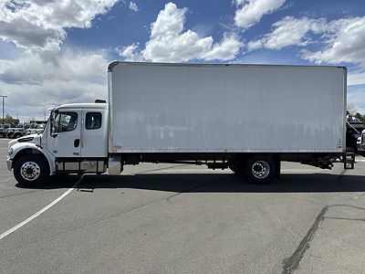 2025 Freightliner M2106