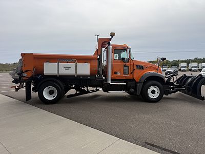 2017 Mack Granite