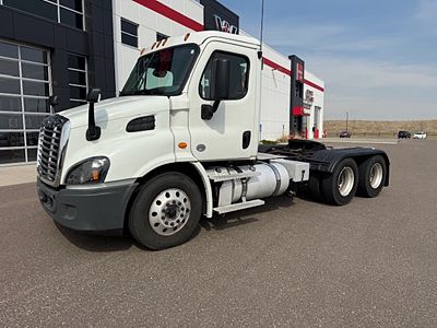 2020 Freightliner CA113DC