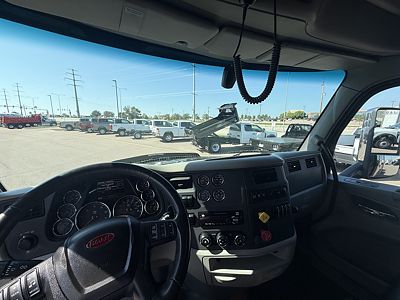 2020 Peterbilt 579