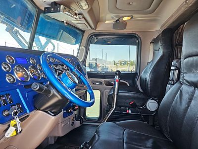 2019 Peterbilt 389