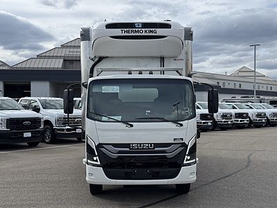 2025 Isuzu NRR