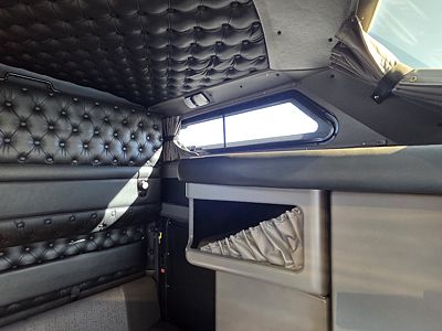 2026 Kenworth W900