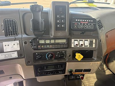 2002 Sterling M7500